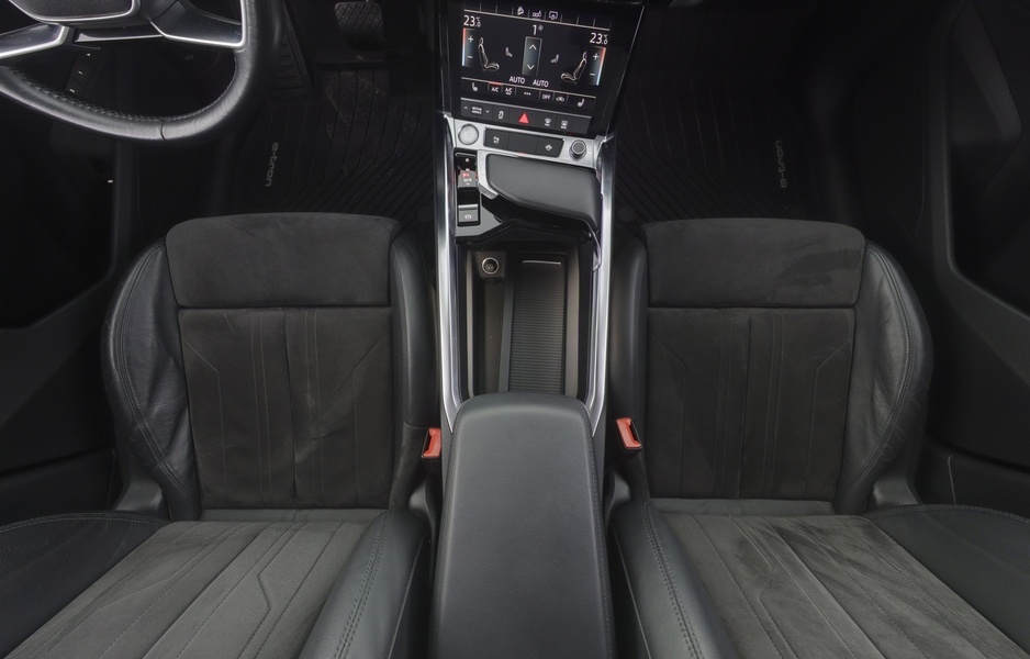 Audi e-tron vaihtoauto