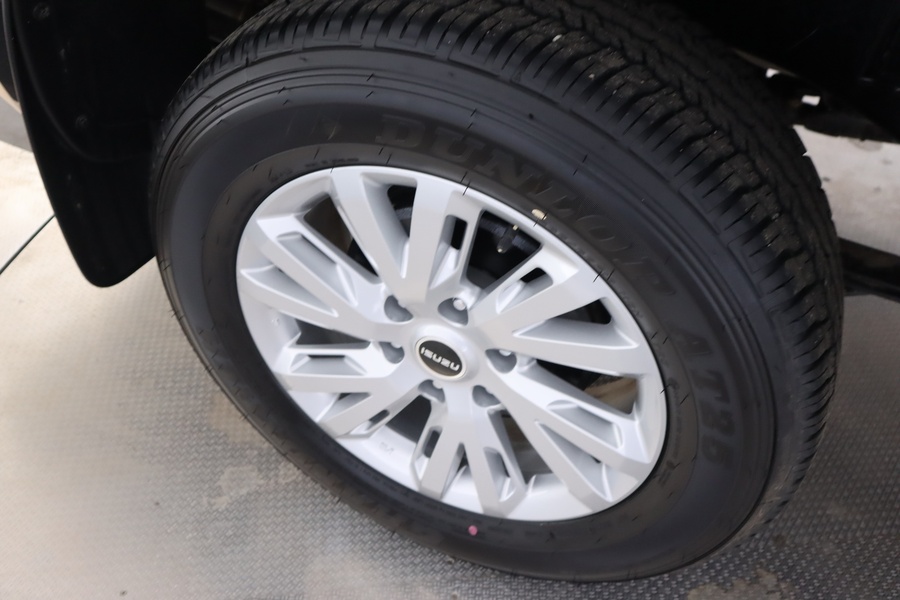 Isuzu D-Max vaihtoauto