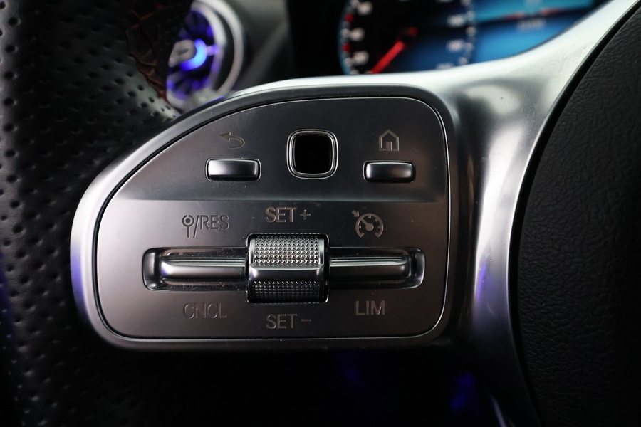 Mercedes-Benz EQA vaihtoauto