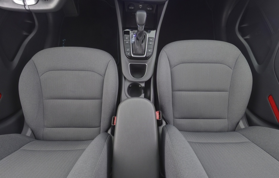 Hyundai IONIQ hybrid vaihtoauto