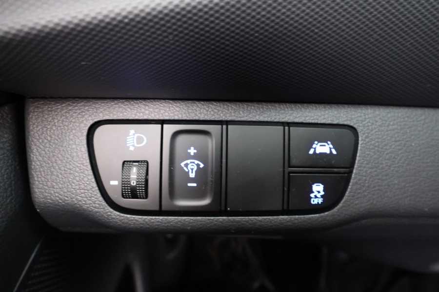 Hyundai IONIQ hybrid vaihtoauto