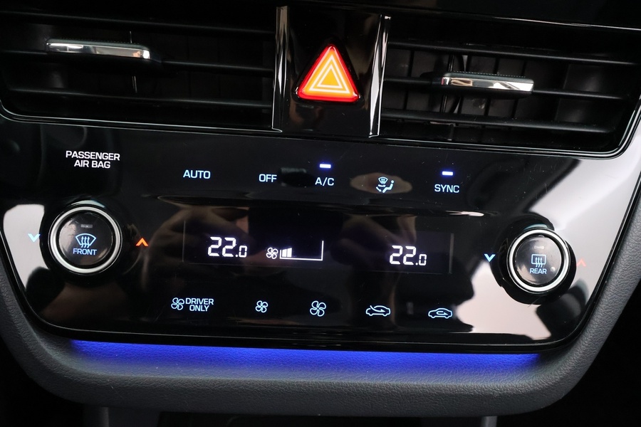 Hyundai IONIQ hybrid vaihtoauto