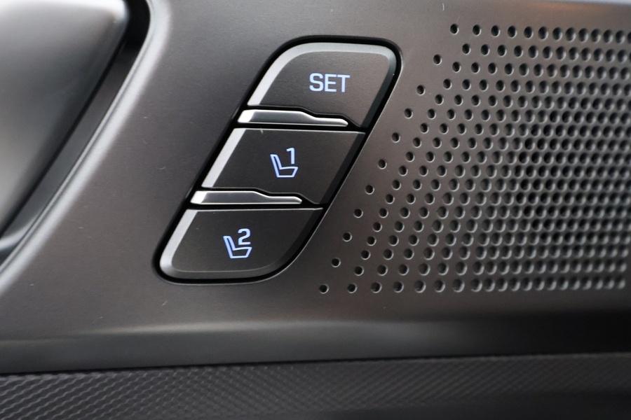 Hyundai IONIQ hybrid vaihtoauto