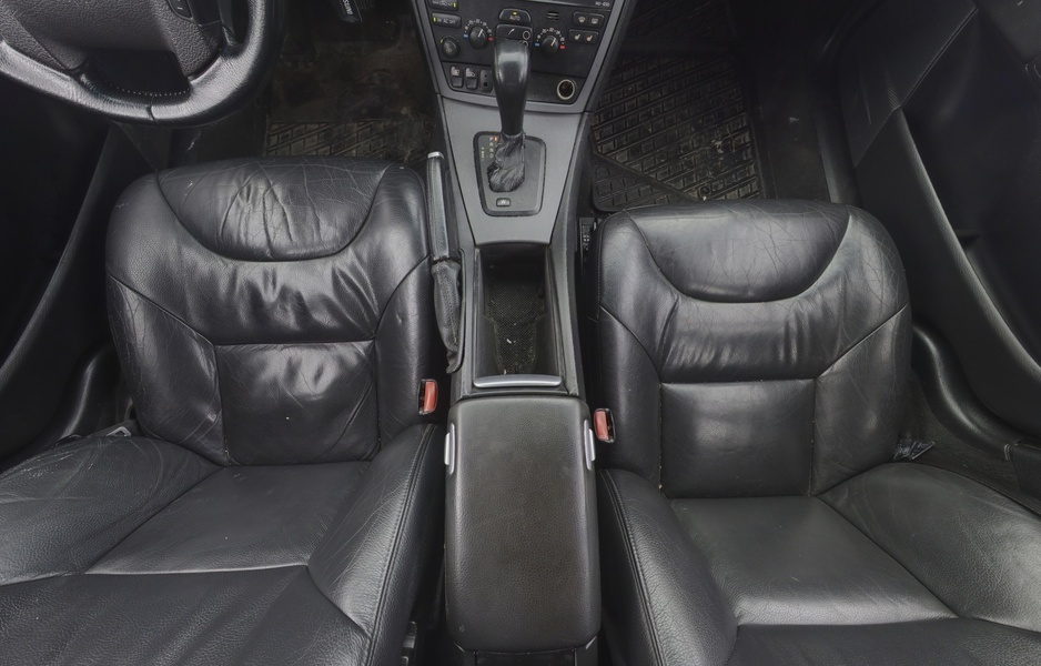 Volvo V70 vaihtoauto