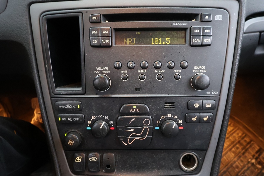 Volvo V70 vaihtoauto