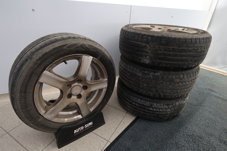 Volvo V70 vaihtoauto