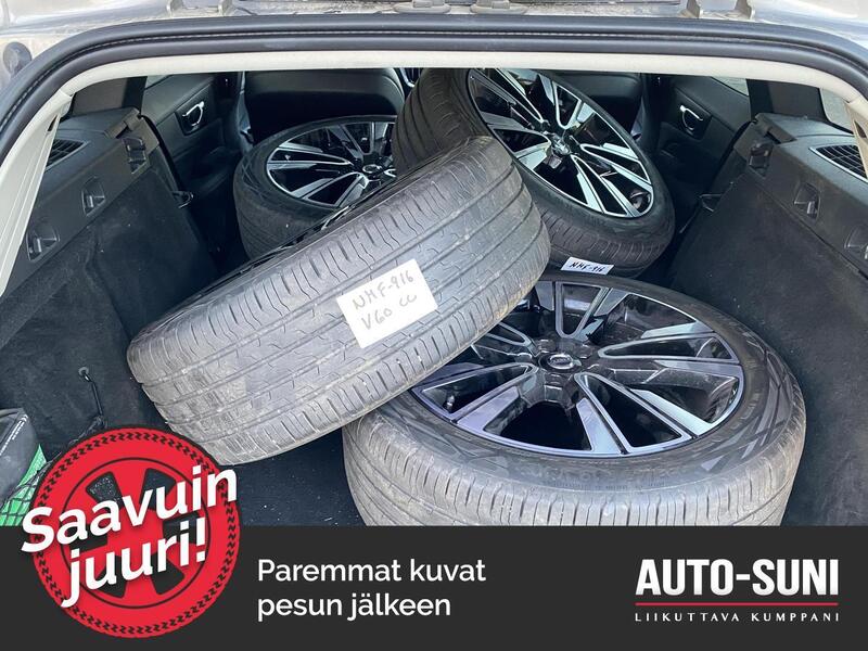 Volvo V60 Cross Country vaihtoauto