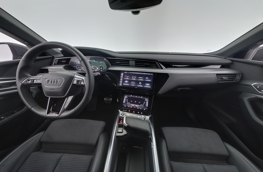 Audi Q8 e-tron vaihtoauto