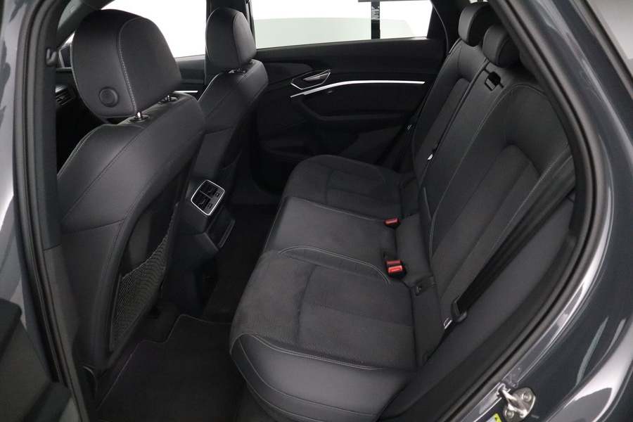 Audi Q8 e-tron vaihtoauto