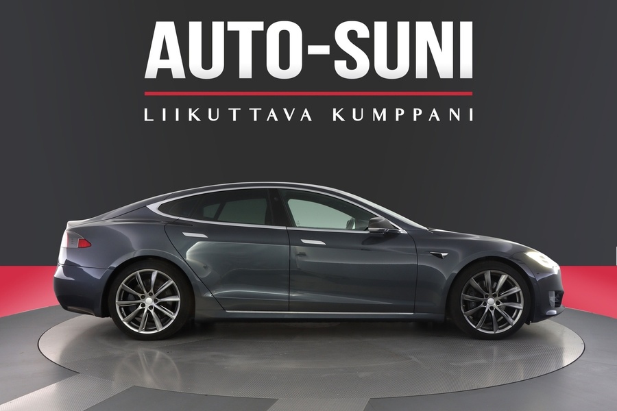 Tesla Model S vaihtoauto