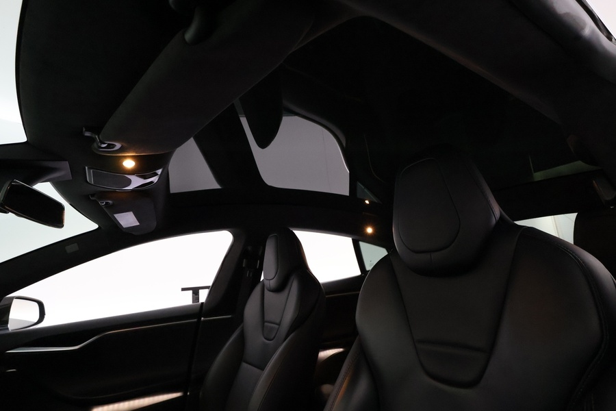 Tesla Model S vaihtoauto