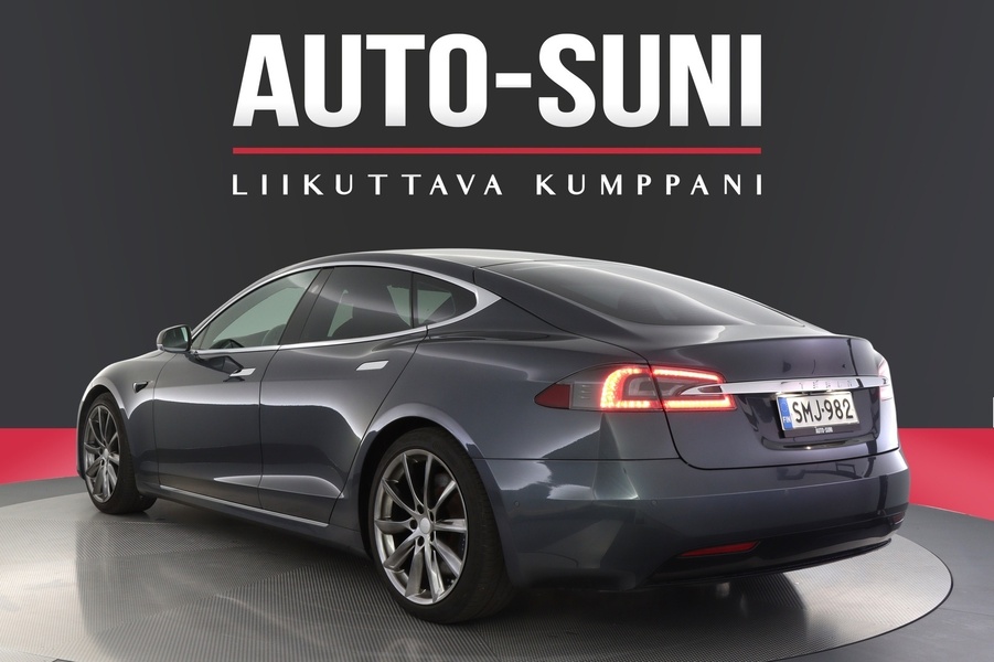 Tesla Model S vaihtoauto