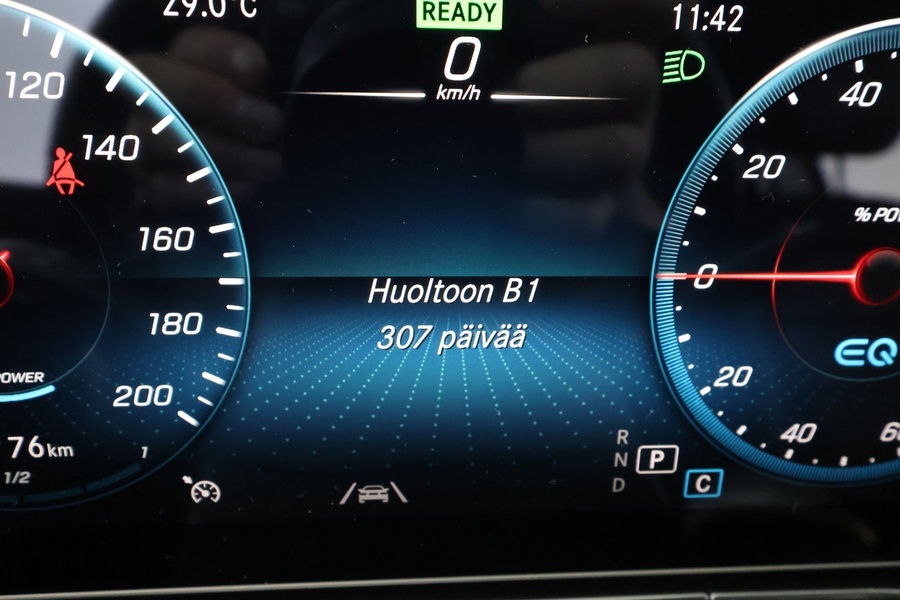 Mercedes-Benz EQC vaihtoauto
