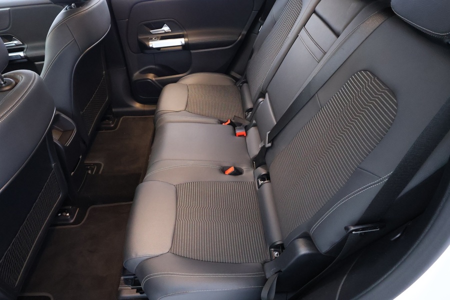 Mercedes-Benz EQB vaihtoauto