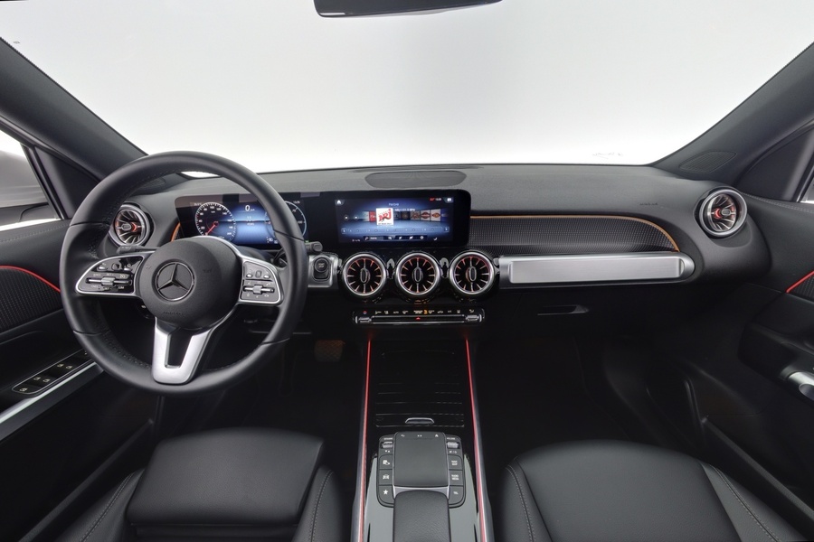 Mercedes-Benz EQB vaihtoauto