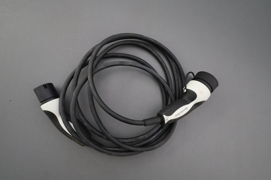 Mercedes-Benz EQB vaihtoauto