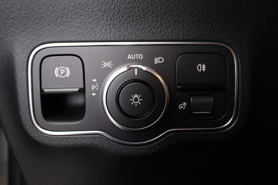 Mercedes-Benz EQA vaihtoauto