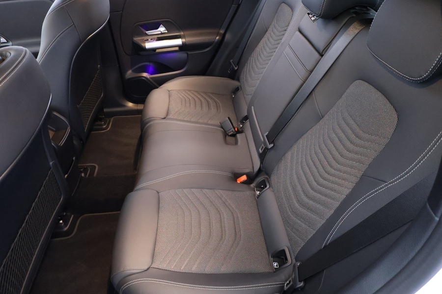 Mercedes-Benz EQA vaihtoauto