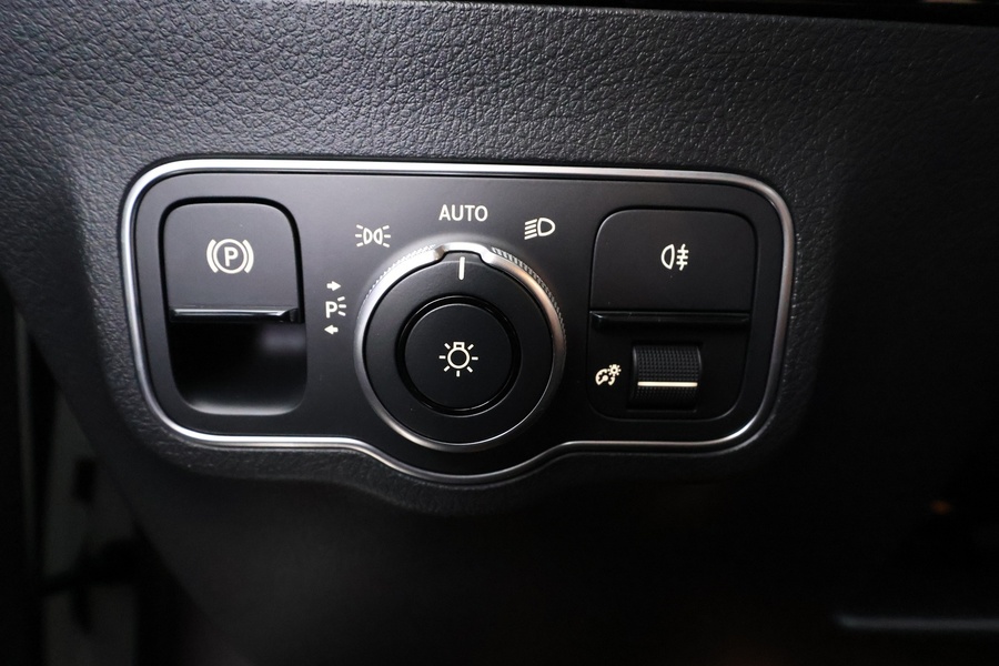 Mercedes-Benz EQA vaihtoauto