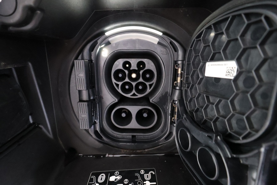 Mercedes-Benz EQA vaihtoauto