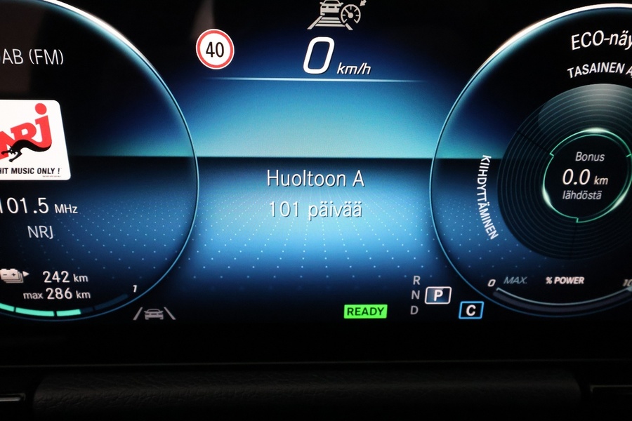 Mercedes-Benz EQA vaihtoauto