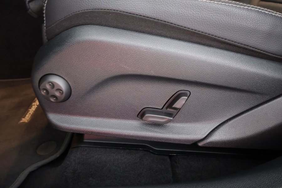 Mercedes-Benz EQC vaihtoauto