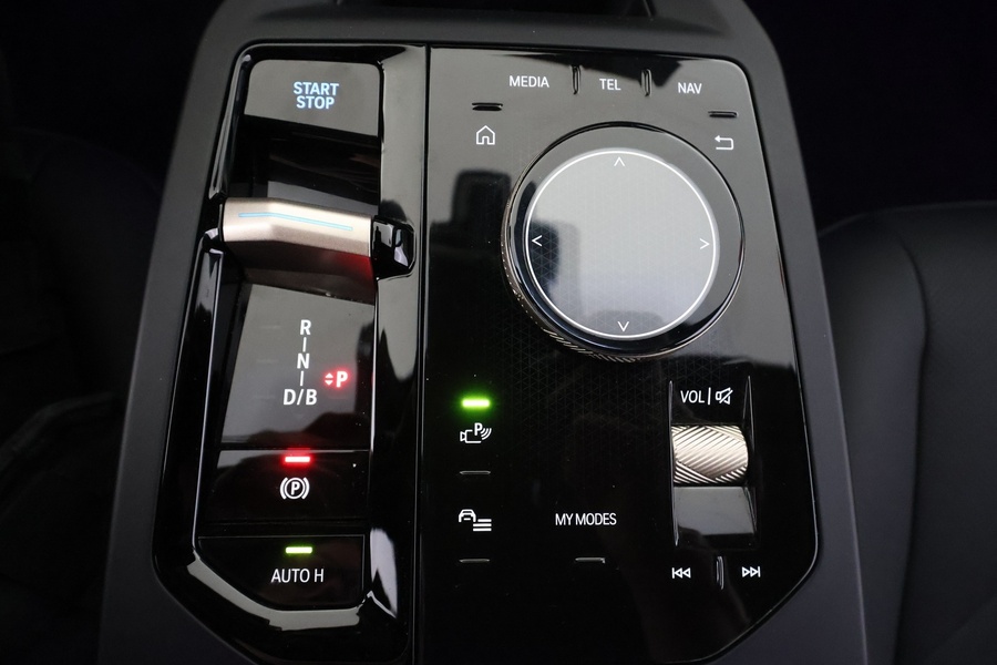 BMW iX vaihtoauto