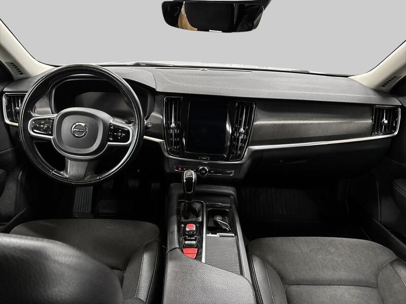 Volvo V90 Cross Country vaihtoauto