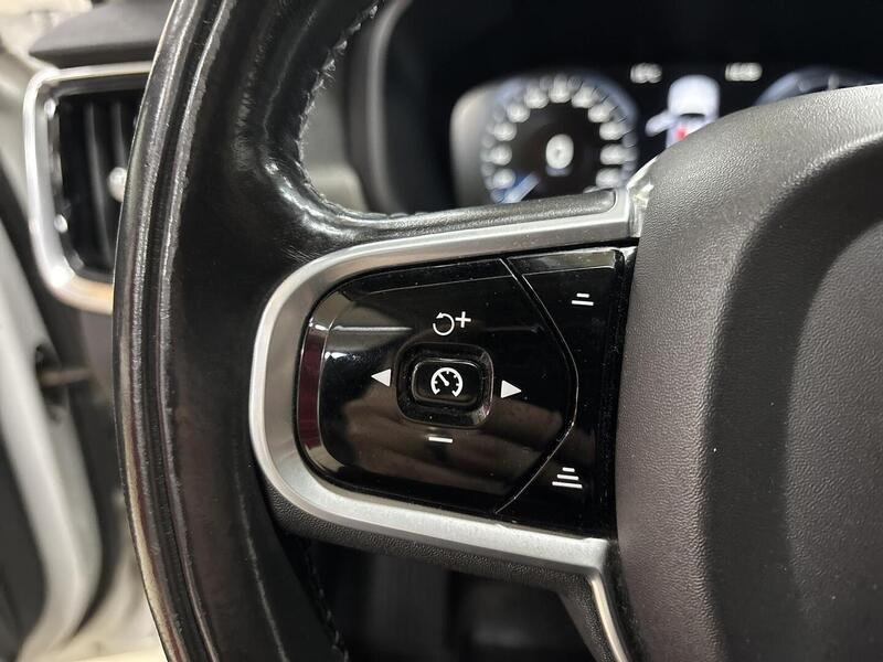 Volvo V90 Cross Country vaihtoauto