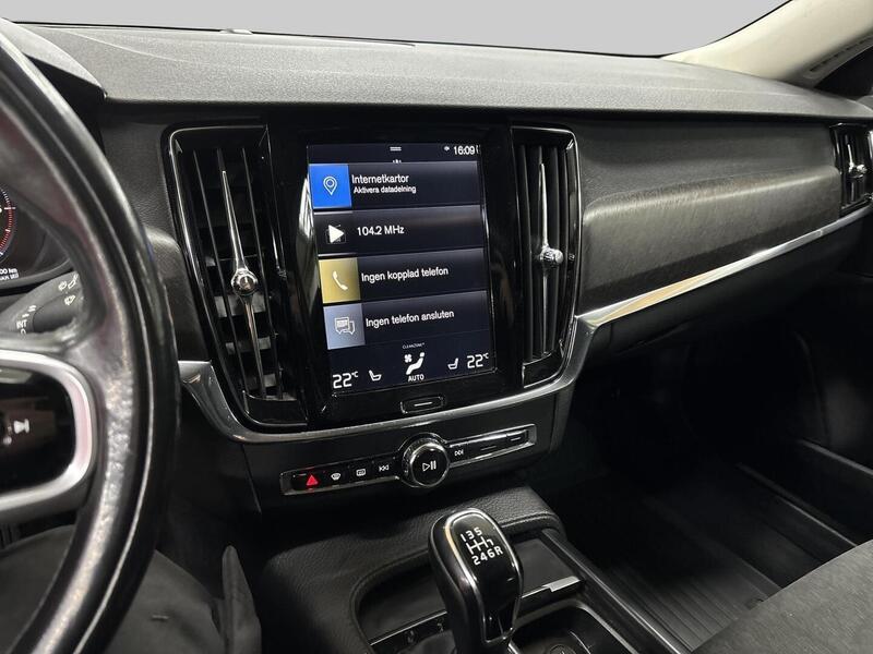 Volvo V90 Cross Country vaihtoauto