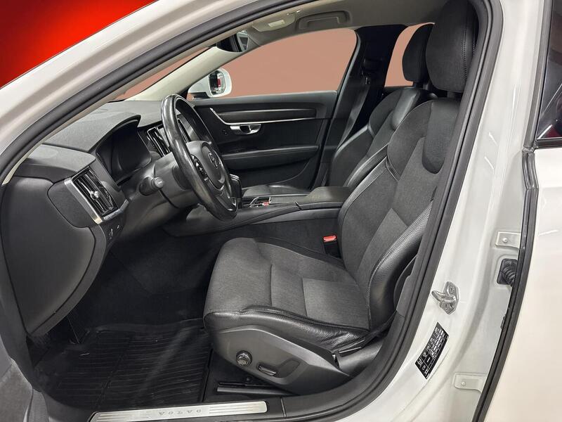 Volvo V90 Cross Country vaihtoauto