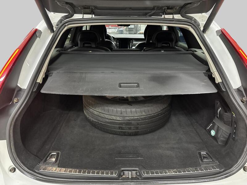 Volvo V90 Cross Country vaihtoauto