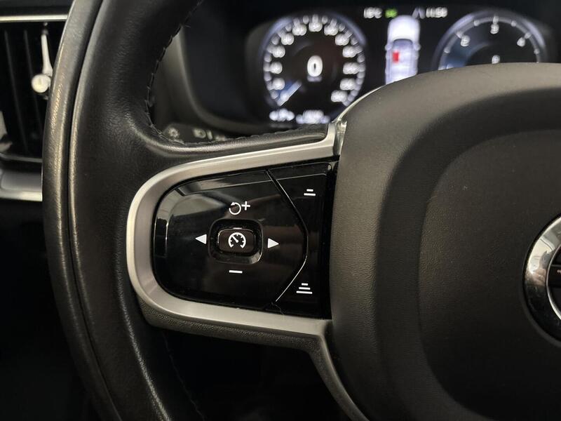 Volvo V60 Cross Country vaihtoauto