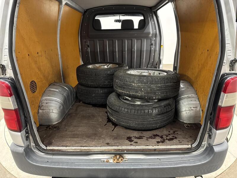 Toyota Hiace vaihtoauto