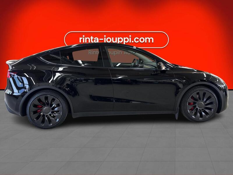 Tesla Model Y vaihtoauto