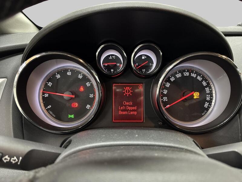 Opel Astra vaihtoauto