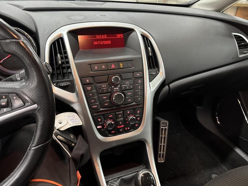 Opel Astra vaihtoauto