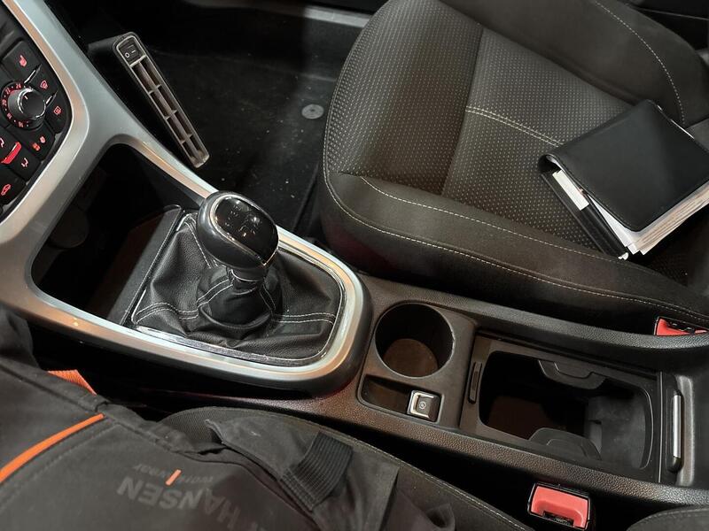 Opel Astra vaihtoauto