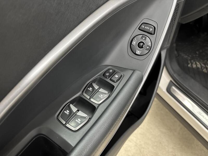 Hyundai Santa Fe vaihtoauto