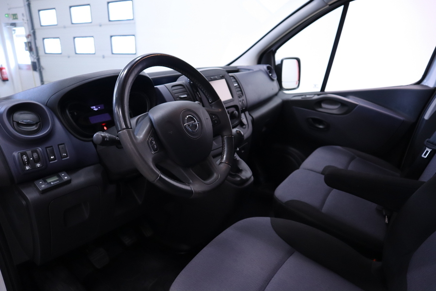 Opel Vivaro vaihtoauto