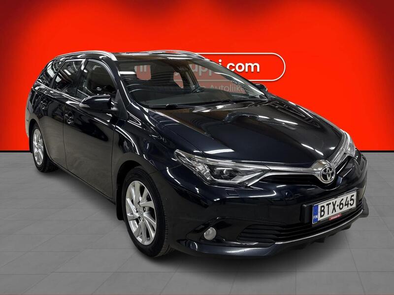 Toyota Auris vaihtoauto