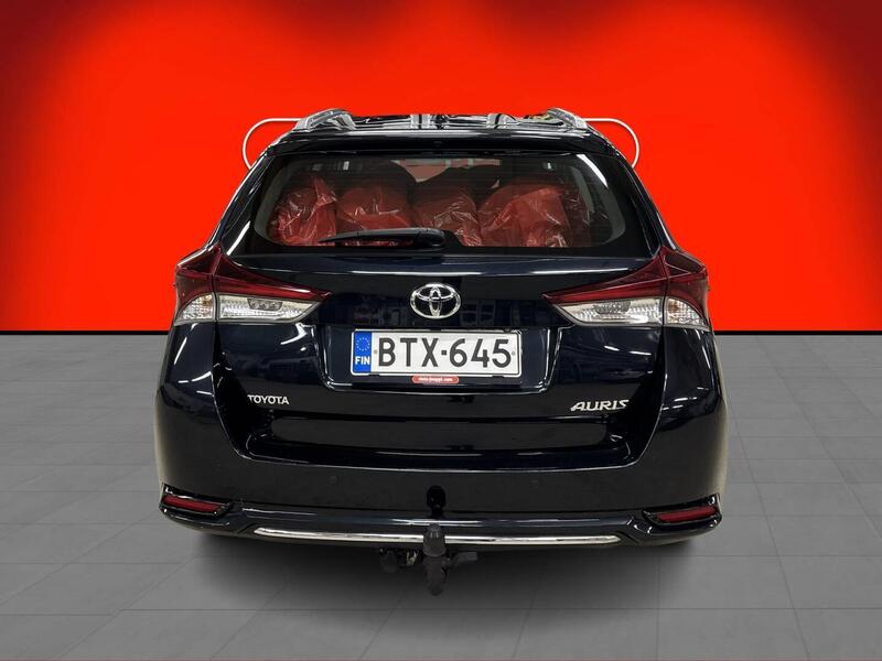 Toyota Auris vaihtoauto