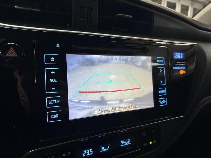 Toyota Auris vaihtoauto