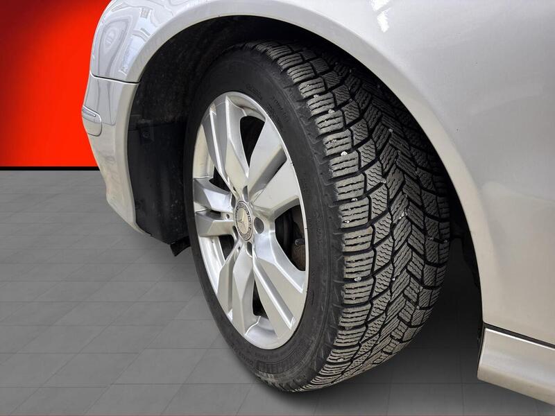 Mercedes-Benz CLK vaihtoauto