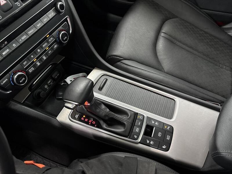 Kia Optima vaihtoauto