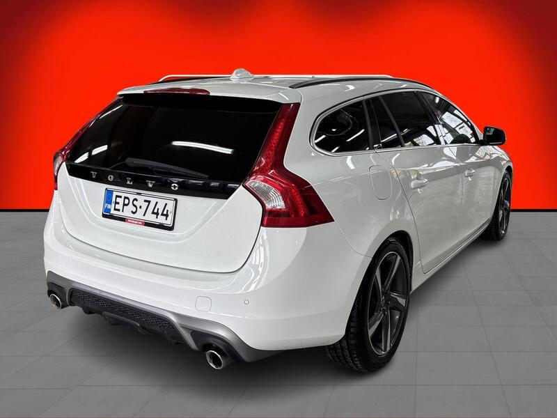 Volvo V60 vaihtoauto