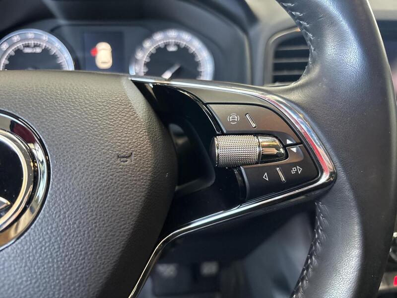 Skoda Karoq vaihtoauto