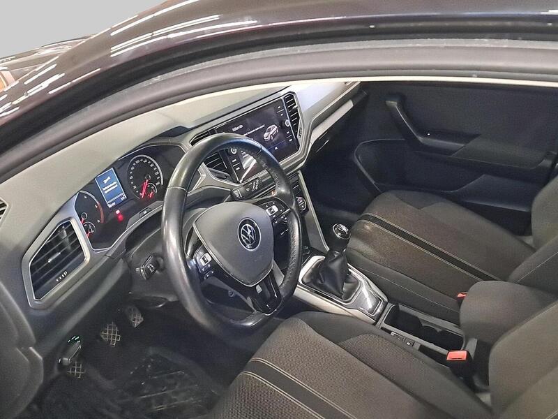 Volkswagen T-Roc vaihtoauto