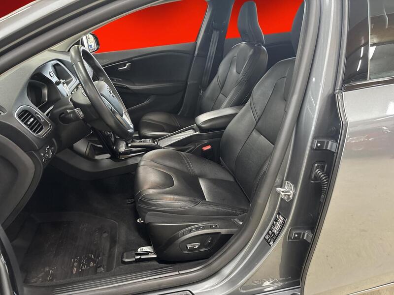 Volvo V40 vaihtoauto