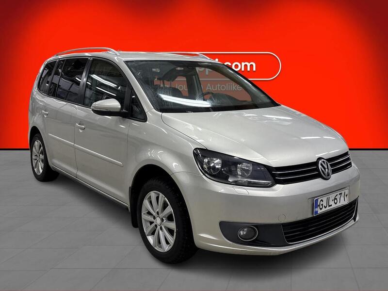 Volkswagen Touran vaihtoauto